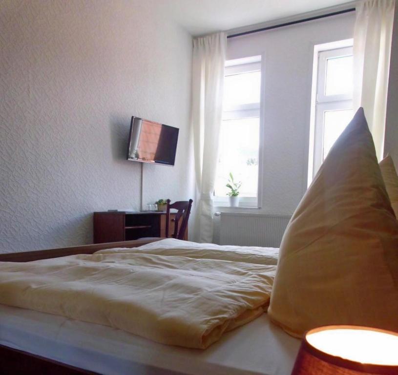 Hotel Garni Am Thueringer Klosstheater 프리에드리치로다 객실 사진